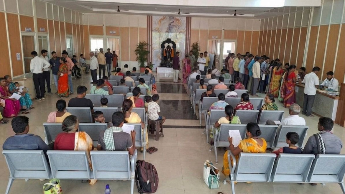 महंगे इलाज से मिली मुक्ति: माँ पद्मावती हॉस्पिटल का महा-शिविर