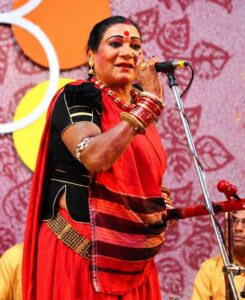 पद्म विभूषण और विश्वप्रसिद्ध पंडवानी गायिका तीजन बाई।
