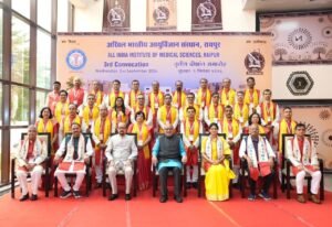 एम्स रायपुर दीक्षांत समारोह, AIIMS Raipur Convocation 2026, सीपी राधाकृष्णन, छत्तीसगढ़ समाचार, एम्स रायपुर, 689 डिग्री, नक्सलवाद छत्तीसगढ़, रमेन डेका, Vishnu Deo Sai