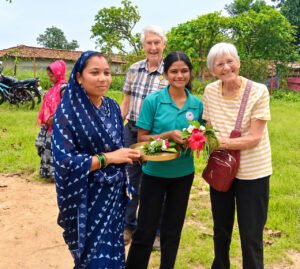 chhattisgarh-rural-tourism-lamna-british-tourists.jpg