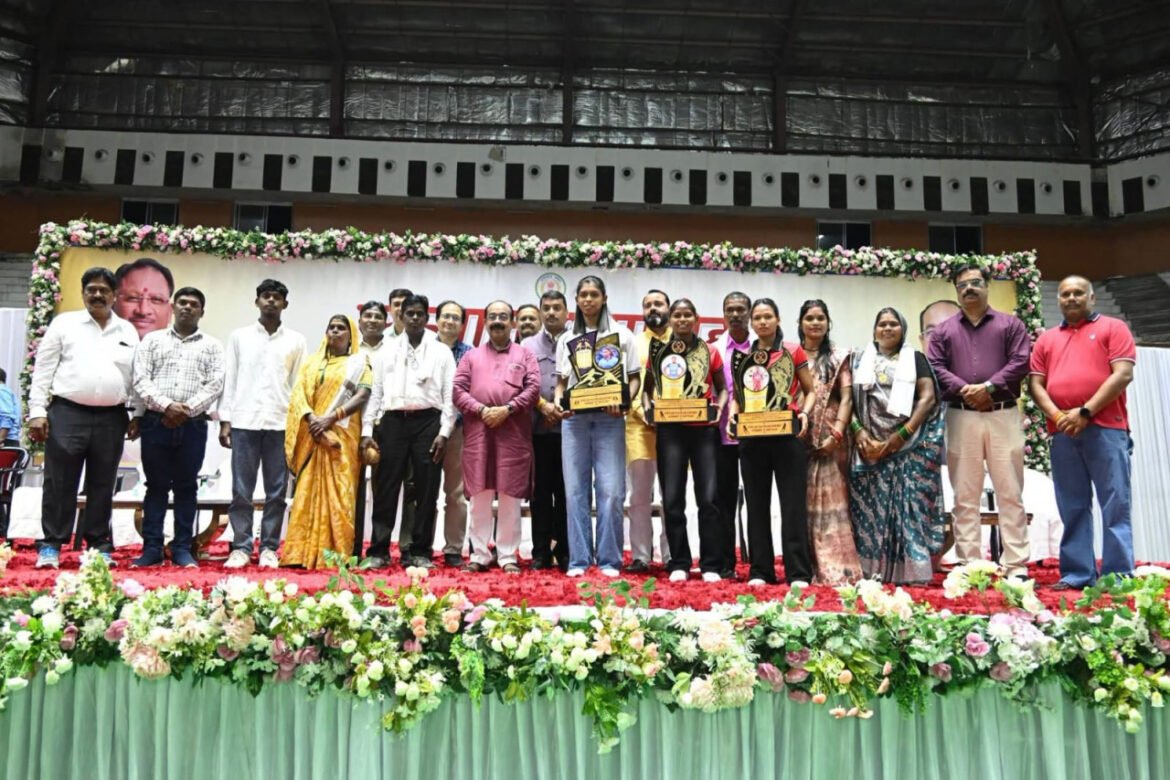 bahatarai-sports-academy-international-medal-winners-honored