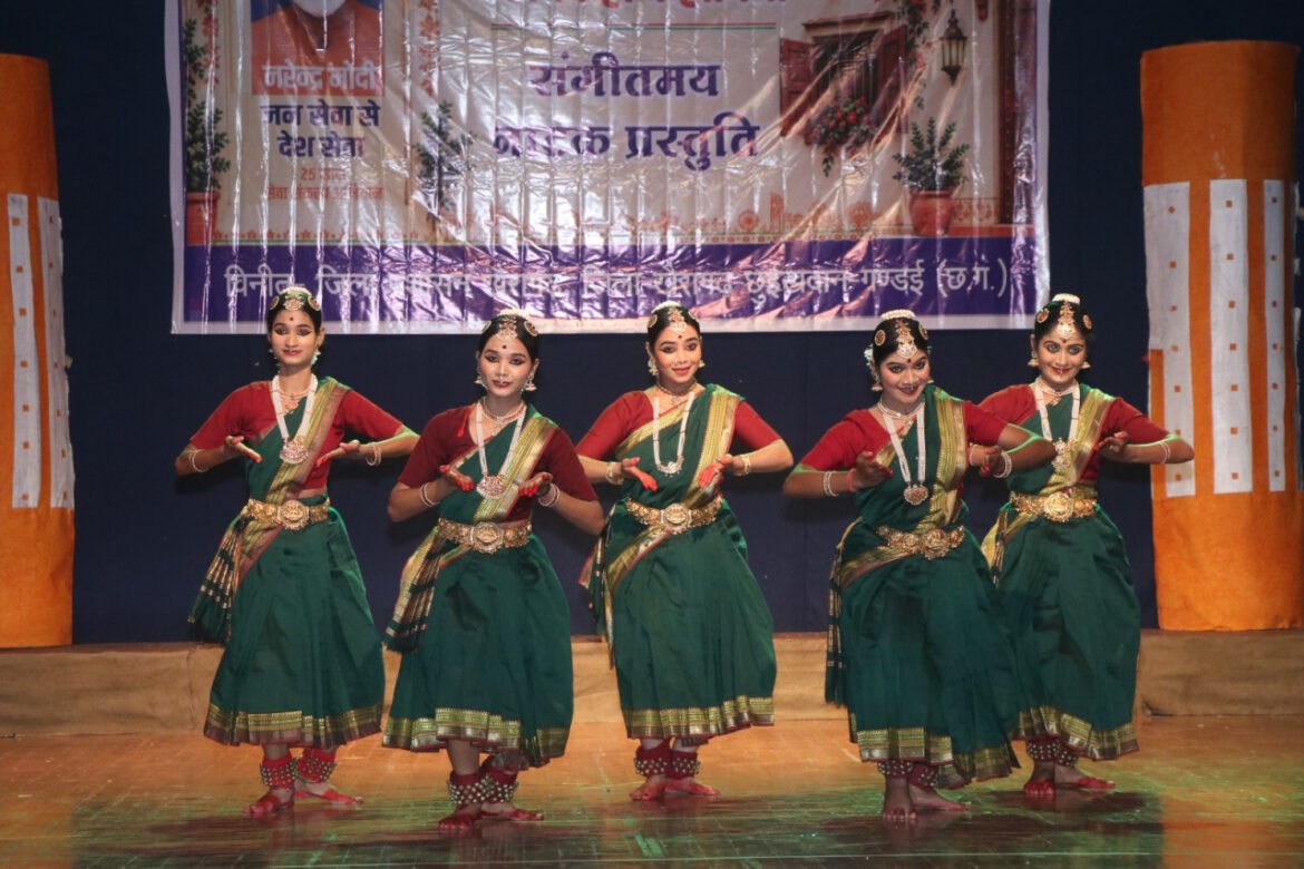 khairagarh-namo-seva-ankahi-kahaniyan-stage-show-2026