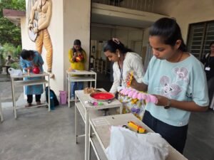 gurukul-mahila-mahavidyalaya-kalash-thali-decoration-competition-raipur