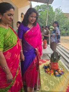 gurukul-mahila-mahavidyalaya-kalash-thali-decoration-competition-raipur